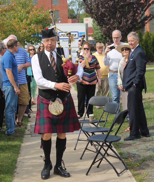 Irish American Club East Side Pipe Major Bruce Grieg