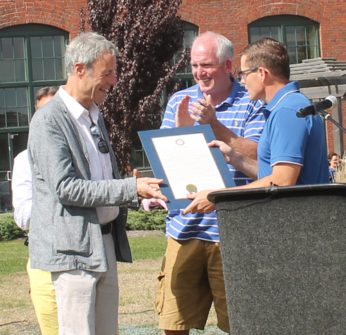 Sculptor Rowan Gillespie receiving proclamation