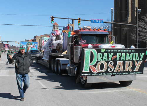 Pray the Family Rosary