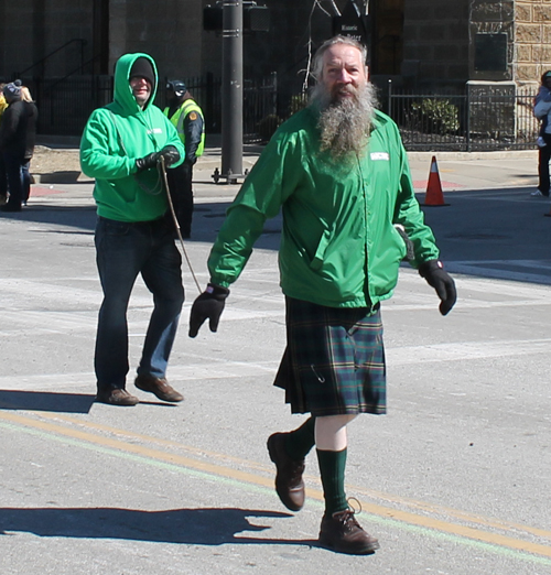 2014 Cleveland St Patrick's Day Parade people