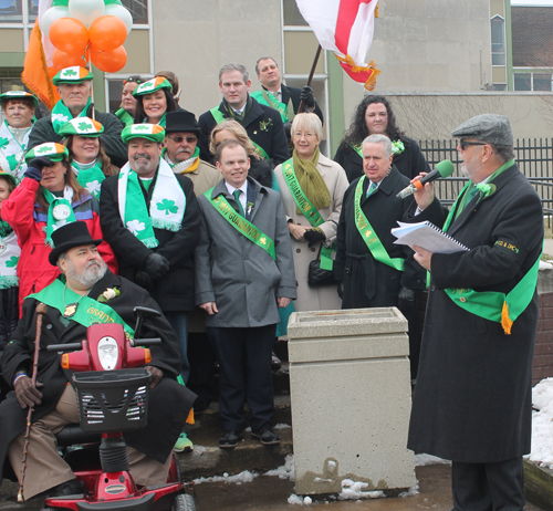 Dignitairies on Cosgrove steps at Cleveland St Patrick's Day