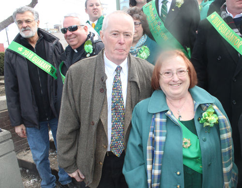 Outside Co-Chair Linda Burke with brother JIm