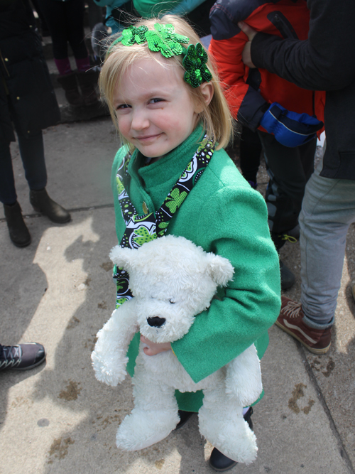 Little girl Before the Parade - Cosgrove steps