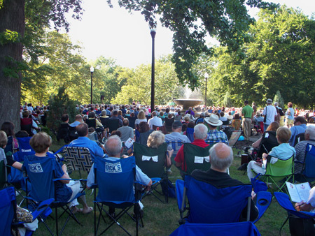 Crowds at Opera in the Cleveland Italian Cultural Garden