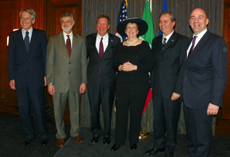 Ambassador Sant'Agata, Mayor Jackson, Governor Kasich, Marbie Sweet, Mayor Variati and Consul Nobili