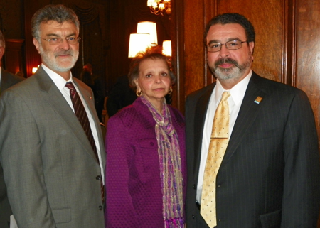 Cleveland Mayor Frank Jackson with sister Patricia and brother Anthony