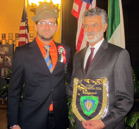 Coro Brigata Alpina Julia Congedati  and Mayor Frank Jackson