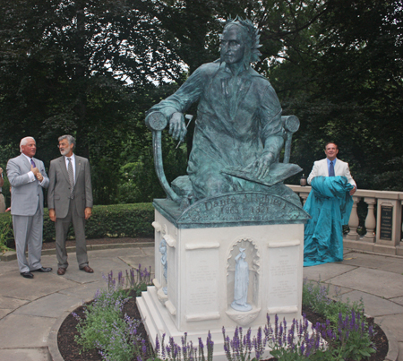 Dante Alighieri statue unveiled in Cleveland Italian Garden by Ken Lanci, Cleveland Mayor Frank Jackson and sculptor Sandro Bonaiuto 