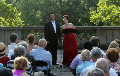 tenor Leodigario del Rosario and soprano Andrea Anelli