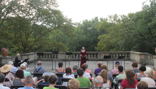 Soprano Dorota Sobieska of Opera Circle 