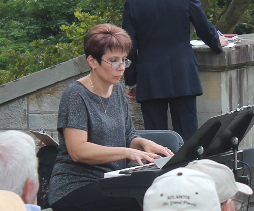 Pianist Svetlana Ivanova