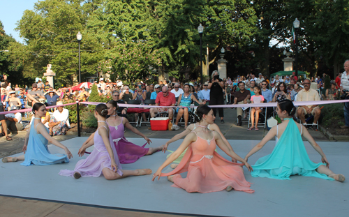 Cleveland Ballet dancing to Flower Duet at Opera in the Italian Cultural Garden
