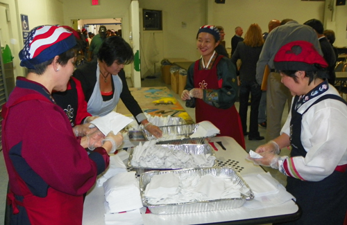 Korean American Association kitchen volunteers