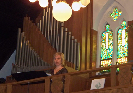 Soloist Virginija Muliolis, accompanied by organist Liga Zemseaja