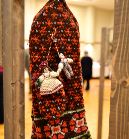 Latvian mittens from Cleveland area Latvians on display