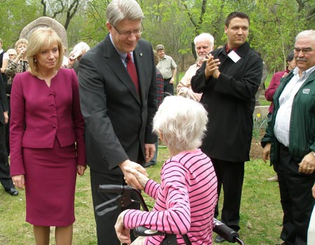 Latvian President Valdis Zatlers and wife Lilita greet the Cleveland Latvian community