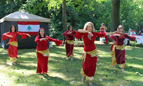 traditional belly dance performance by Cassandra Al Warda in Lebanese Garden