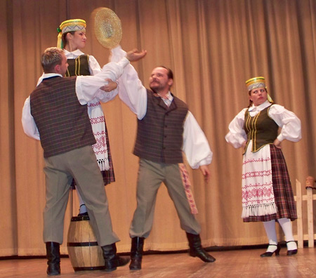 Lithuanian Dancers