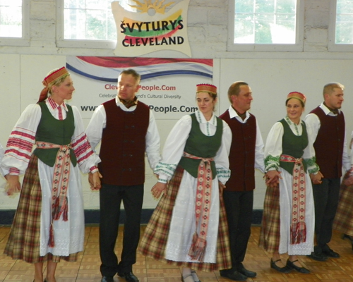 Svyturys Lithuanian Folk Group