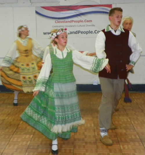 Svyturys Lithuanian Folk Group