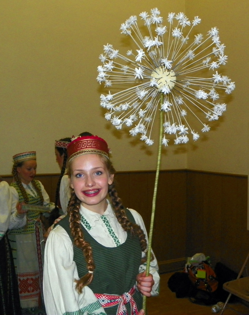 Gabrielle Baltrunaite - Lithuanian girl in traditional costume