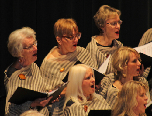 Lithuanian choirs from Cleveland (Choras Exultate), Montreal (Montrealio lietuviu choras Balsas) and Toronto (Toronto lietuviu choras Volunge)