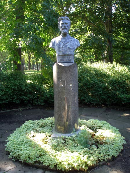 Vincas Kudirka statue in Lithuanian Cultural Garden in Cleveland Ohio (photos by Dan Hanson)