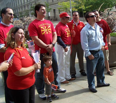 A crowd of Macedonian-Americans celebrate the day!