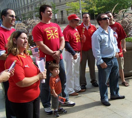 A crowd of Macedonian-Americans celebrate the day!