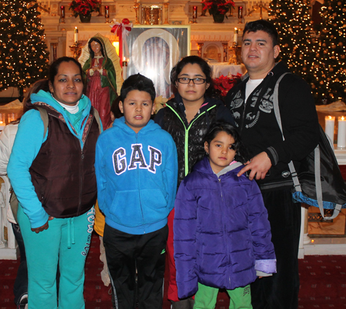 Ricardo Ramos and family members