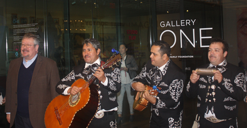 Mariachi Band and Consul