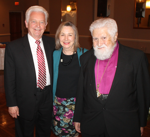 Ken and Maryann Kovach with Rabbi Fred Eisenberg