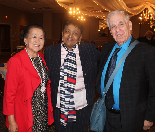 Gia Hoa Ryan with lady and Joe Meissner