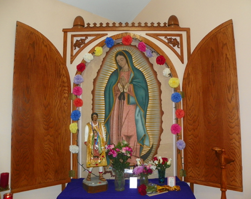 Sagrada Familia Catholic Church - statue of Mary