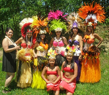Dancing girls in costume from Ohana Aloha - a South Pacific dance Group