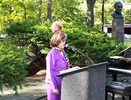 Eugenia Stolarczyk sings the Polish and US anthems