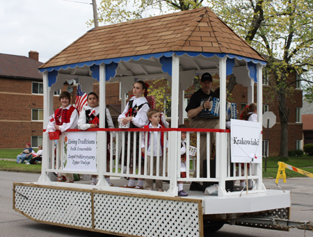 Living Traditions Folk Ensemble at 2010 Parma Ohio Polish Constitution Day Parade