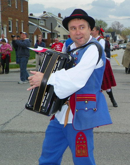 Living Traditions accordion player