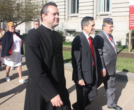 Marching from Cleveland City Hall to the Pulaski cannon