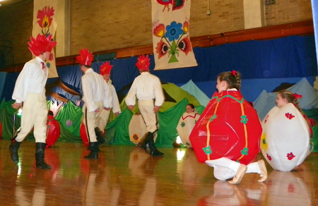 Piast boys dressed as roosters for Pisanki Dance