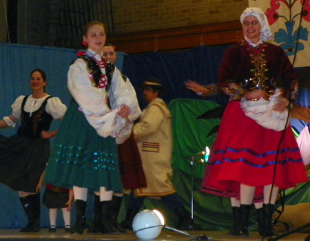 Living Traditions Folk Ensemble performs Rzeszow at Polish Spring Concert