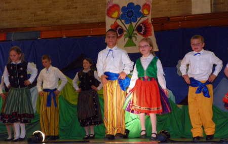Zasiali Gorale - Biesiadne song and dance by Henryk Sienkiewicz Polish School of PRCUA