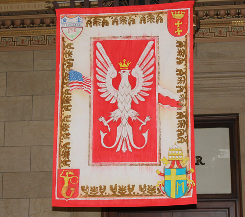 Polish banner hanging in Cleveland City Hall