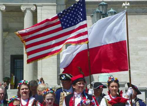 Polish and US anthems