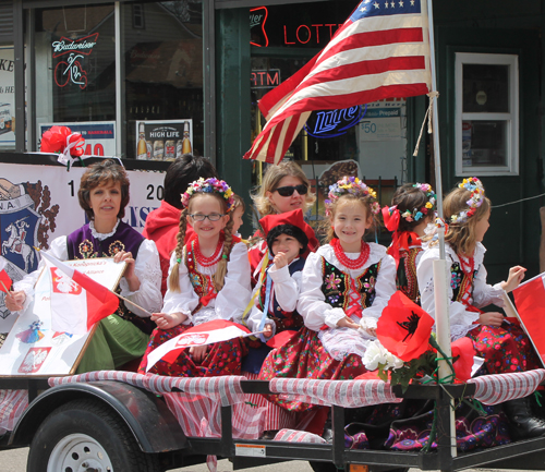 Little girls at 2014 Polish Constitution Day Parade in Slavic Village