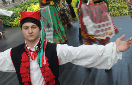 traditional Polish dance by PIAST group in Cleveland