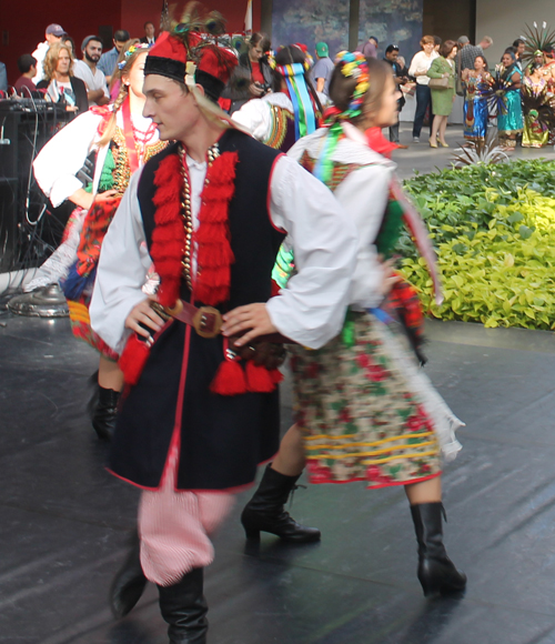 traditional Polish dance by PIAST group in Cleveland