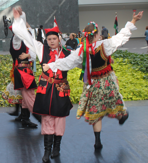 traditional Polish dance by PIAST group in Cleveland