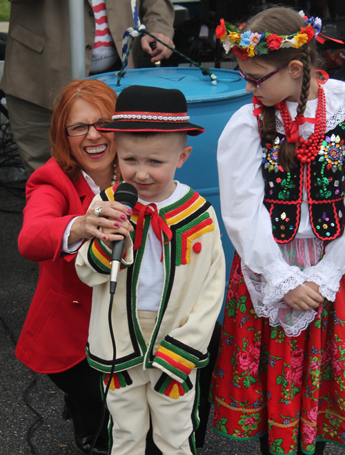 Youngsters from the Henryk Sienkiewicz Polish School