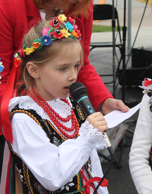 Youngsters from the Henryk Sienkiewicz Polish School
